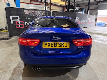 Used Jaguar XE 2018 for sale - 78852469: Photo