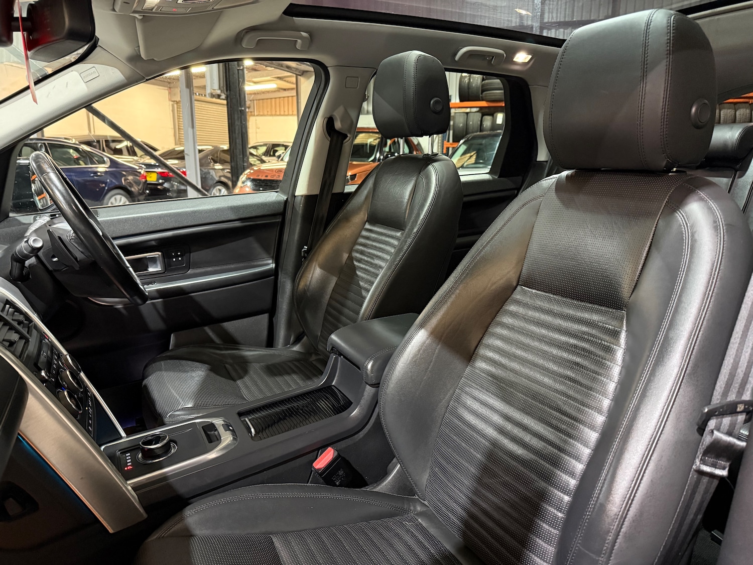 Used Land Rover Discovery Sport 2017 for sale - 76896412: Photo 10