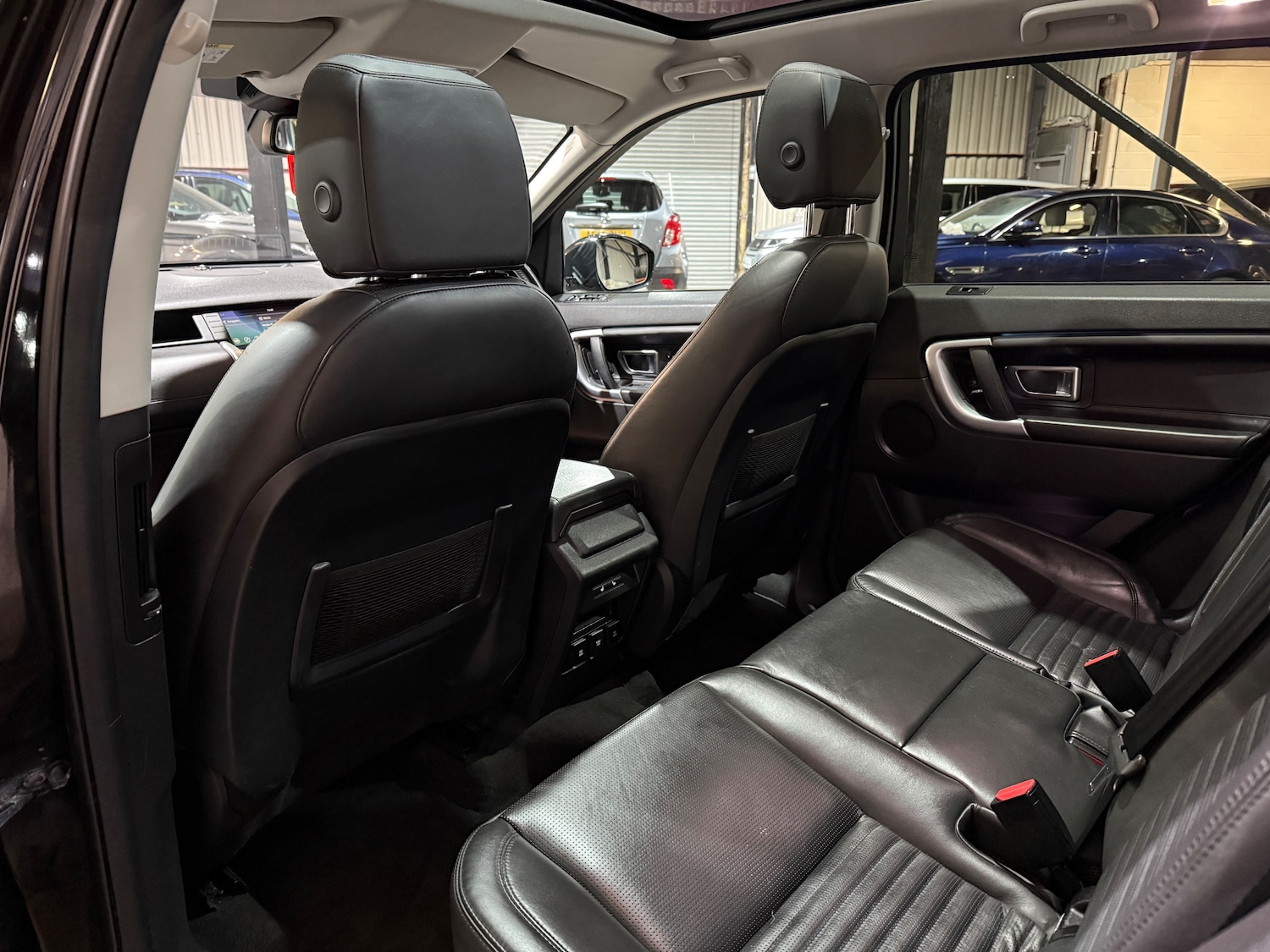 Used Land Rover Discovery Sport 2017 for sale - 76896412: Photo 14