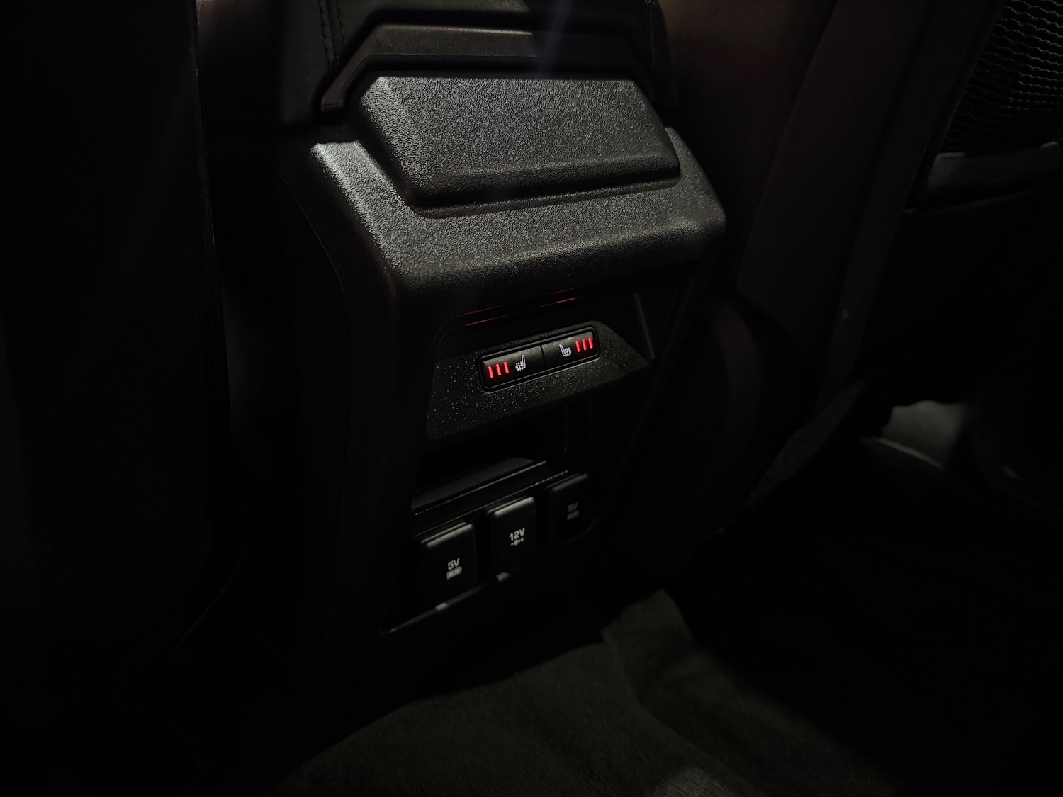 Used Land Rover Discovery Sport 2017 for sale - 76896412: Photo 17