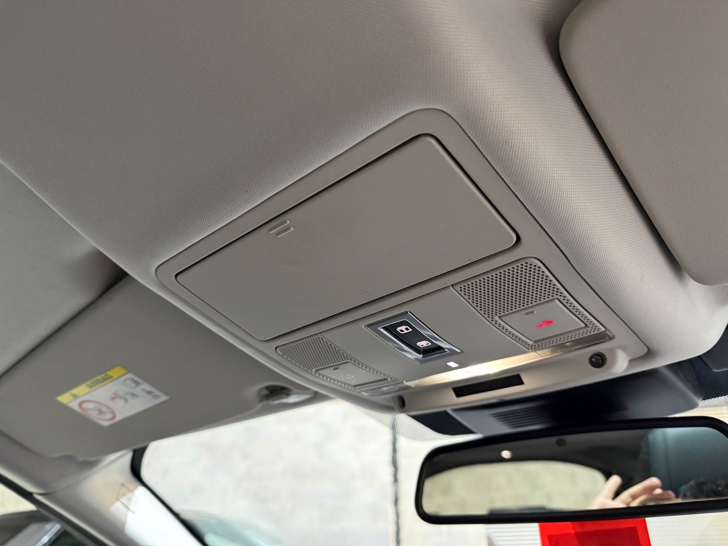 Used Land Rover Discovery Sport 2017 for sale - 76896412: Photo 44