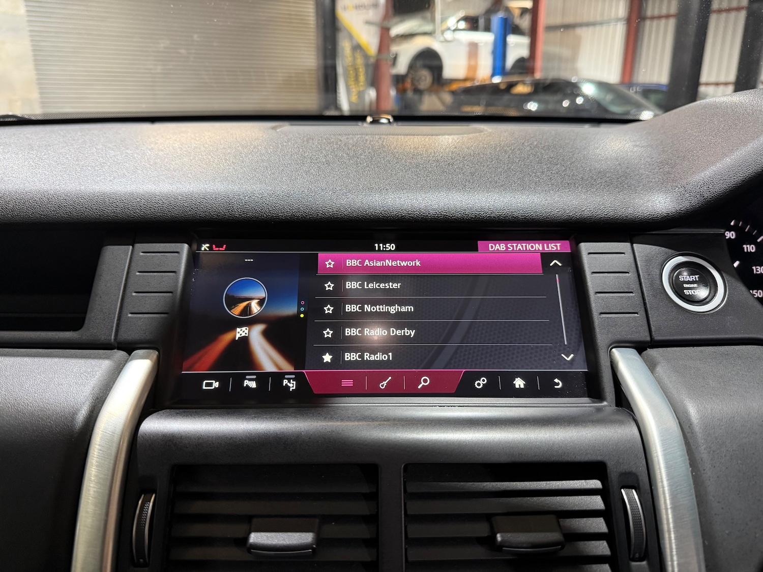 Used Land Rover Discovery Sport 2017 for sale - 76896412: Photo 47