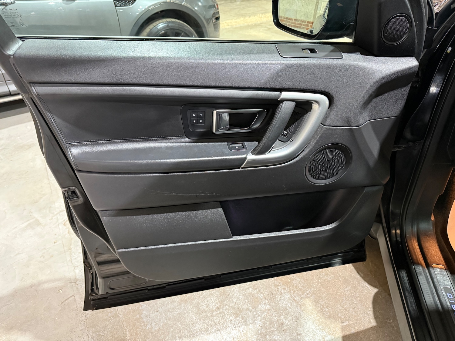 Used Land Rover Discovery Sport 2017 for sale - 76896412: Photo 7