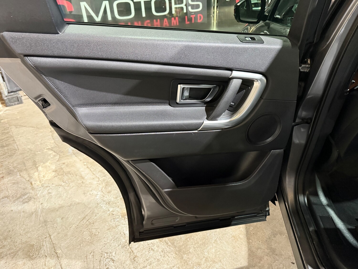 Used Land Rover Discovery Sport 2016 for sale - 77506111: Photo 12