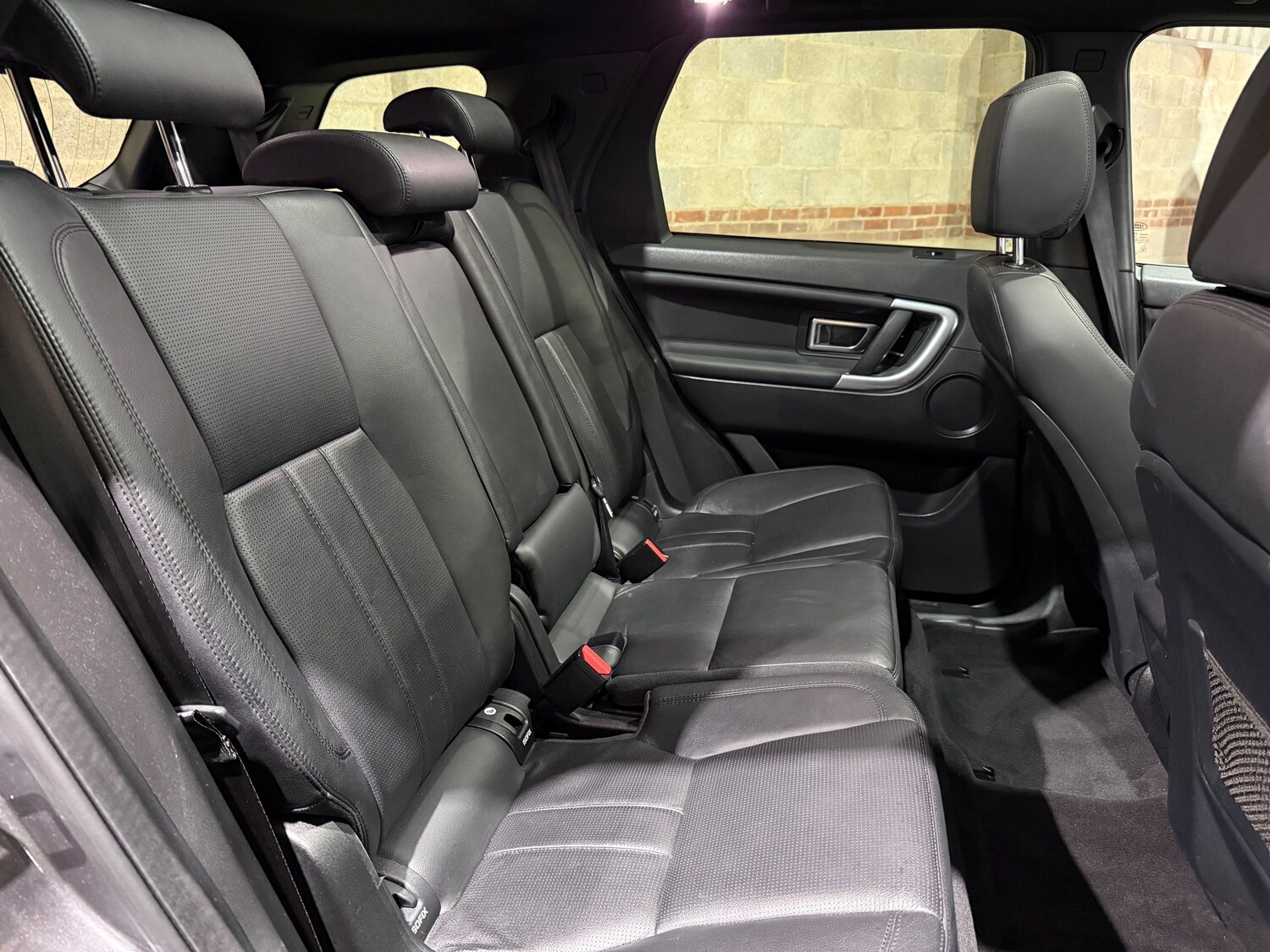 Used Land Rover Discovery Sport 2016 for sale - 77506111: Photo 23