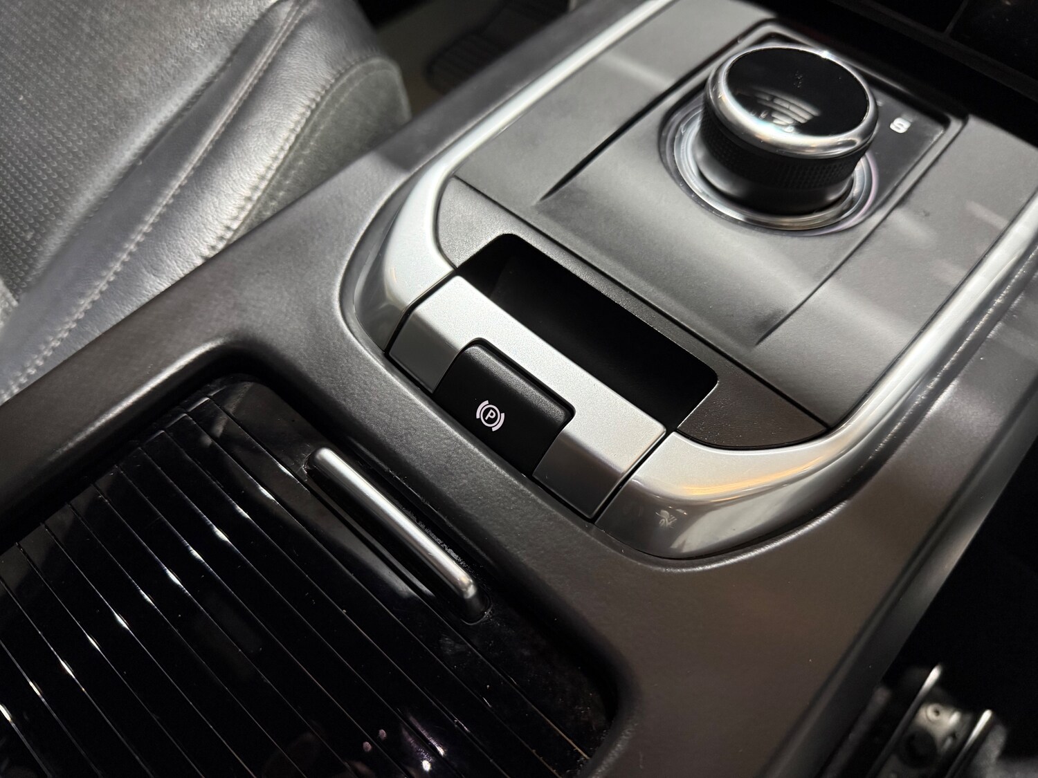 Used Land Rover Discovery Sport 2016 for sale - 77506111: Photo 46