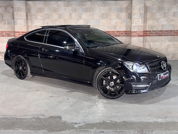 Used Mercedes-Benz C Class 2015 for sale - 77236230: Photo