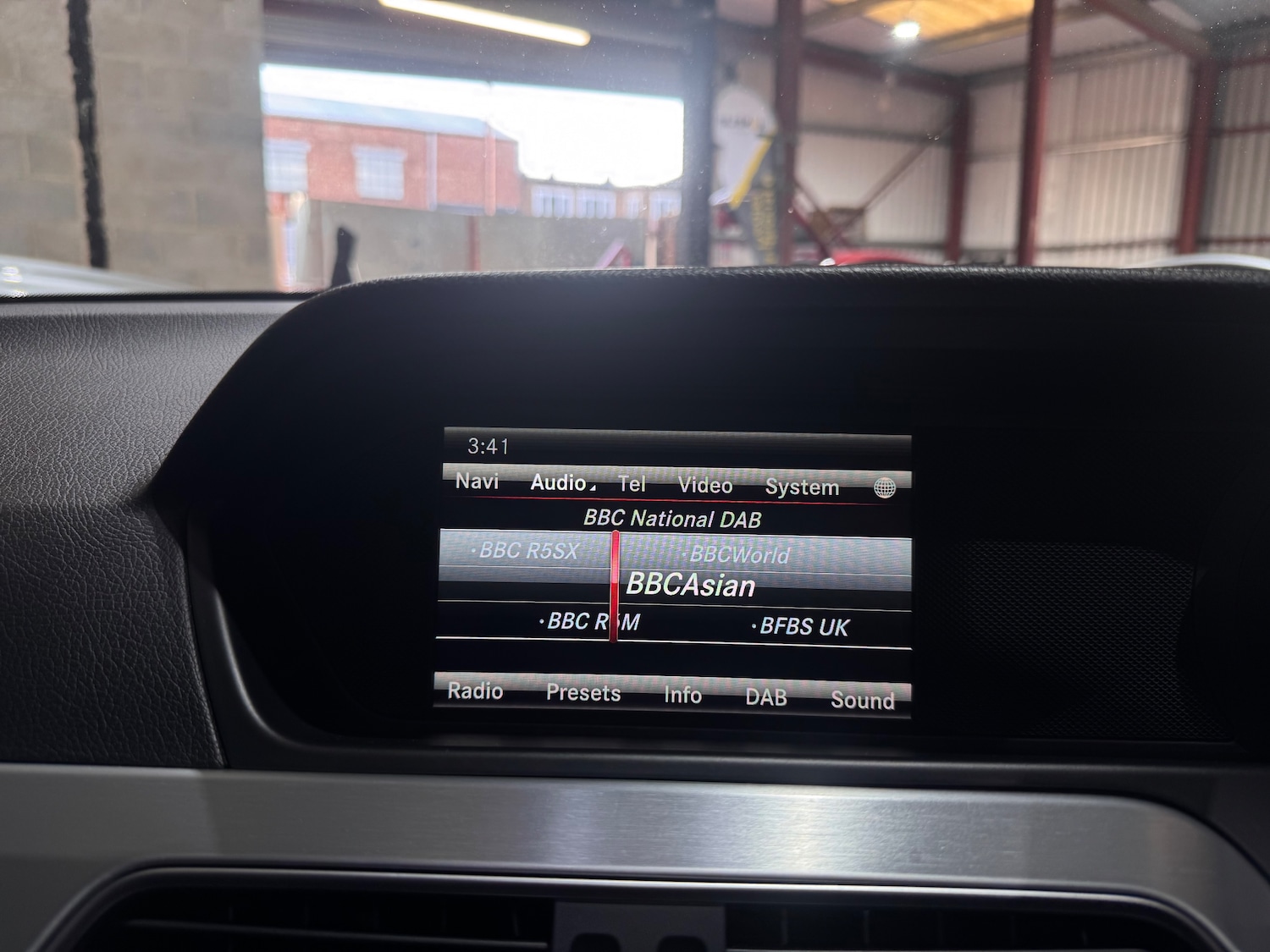 Used Mercedes-Benz C Class 2015 for sale - 77236230: Photo 37