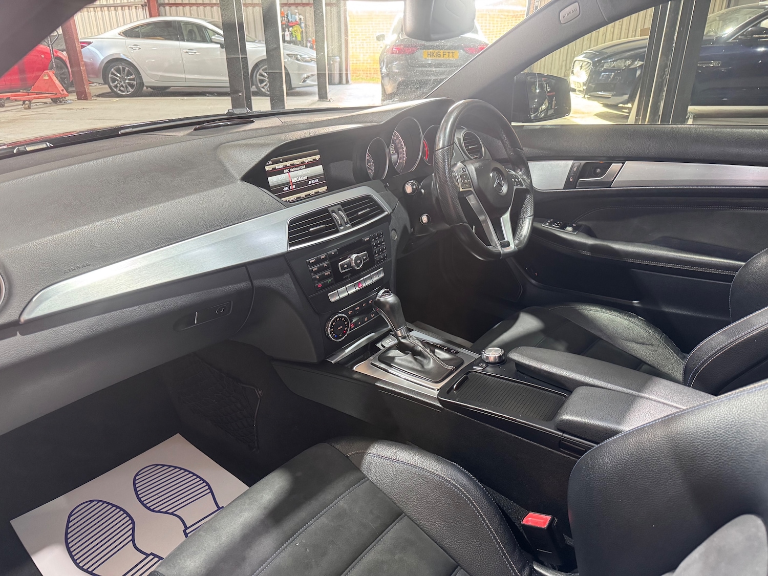 Used Mercedes-Benz C Class 2015 for sale - 77236230: Photo 9