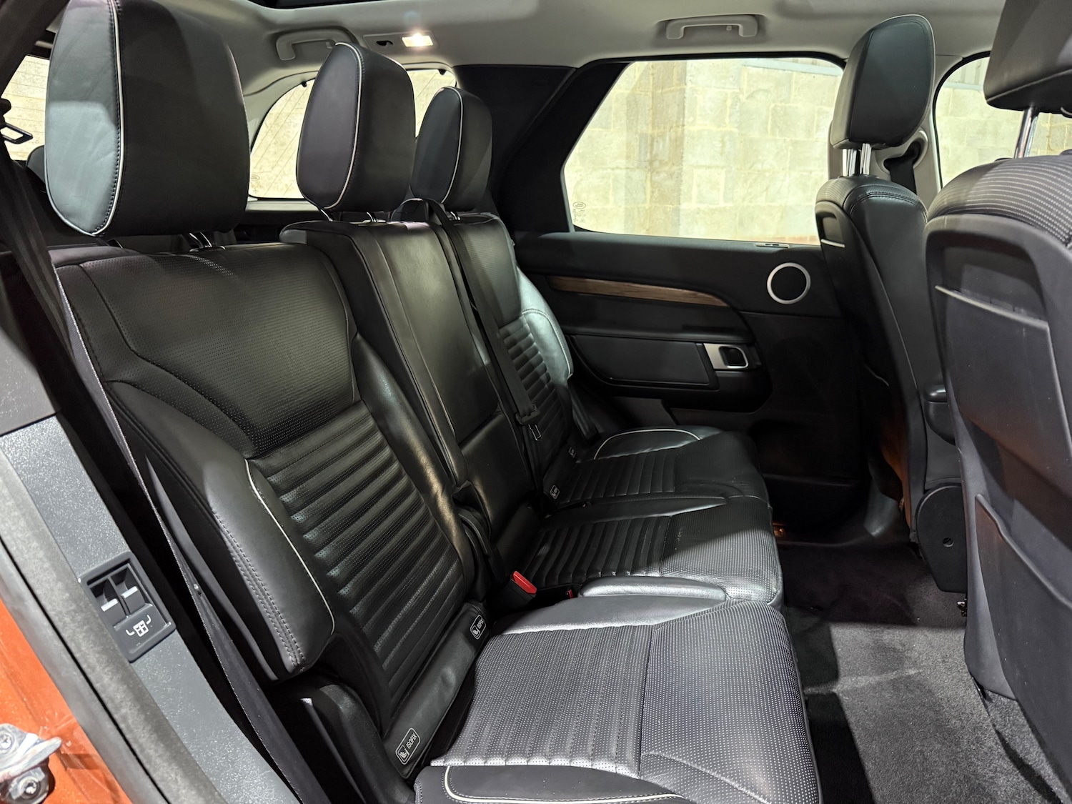 Used Land Rover Discovery 2017 for sale - 77287374: Photo 25