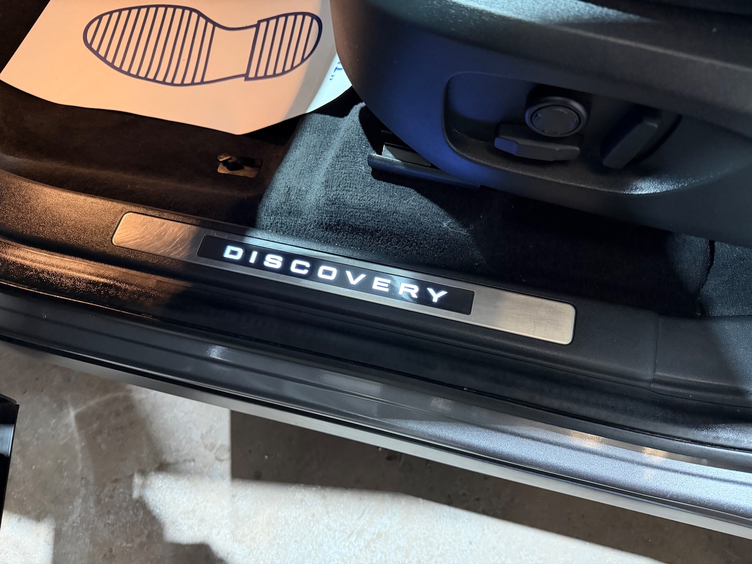 Used Land Rover Discovery Sport 2017 for sale - 78137218: Photo 13