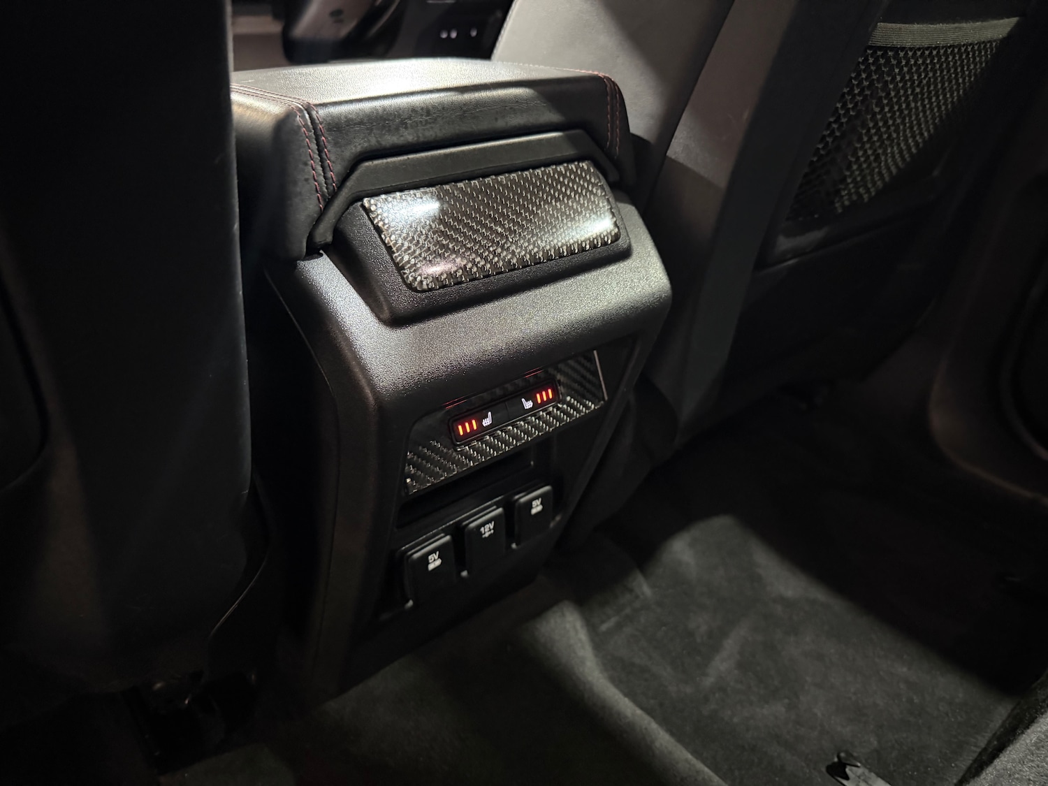 Used Land Rover Discovery Sport 2017 for sale - 78137218: Photo 17