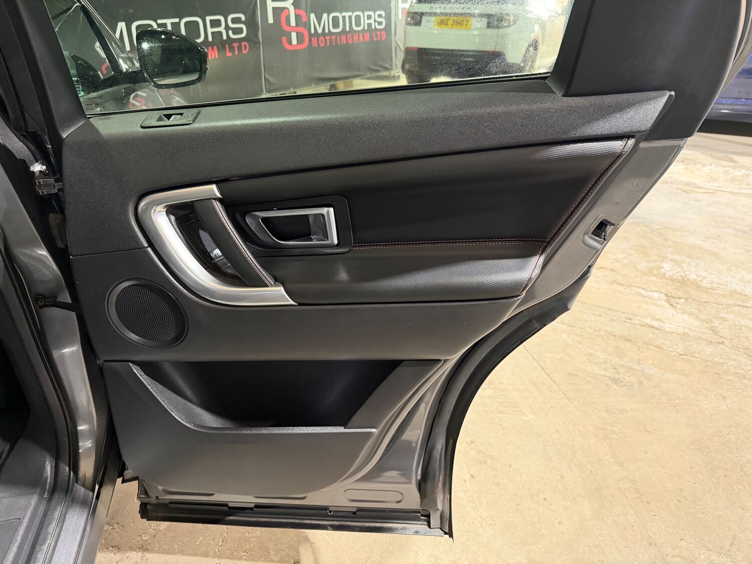 Used Land Rover Discovery Sport 2017 for sale - 78137218: Photo 23