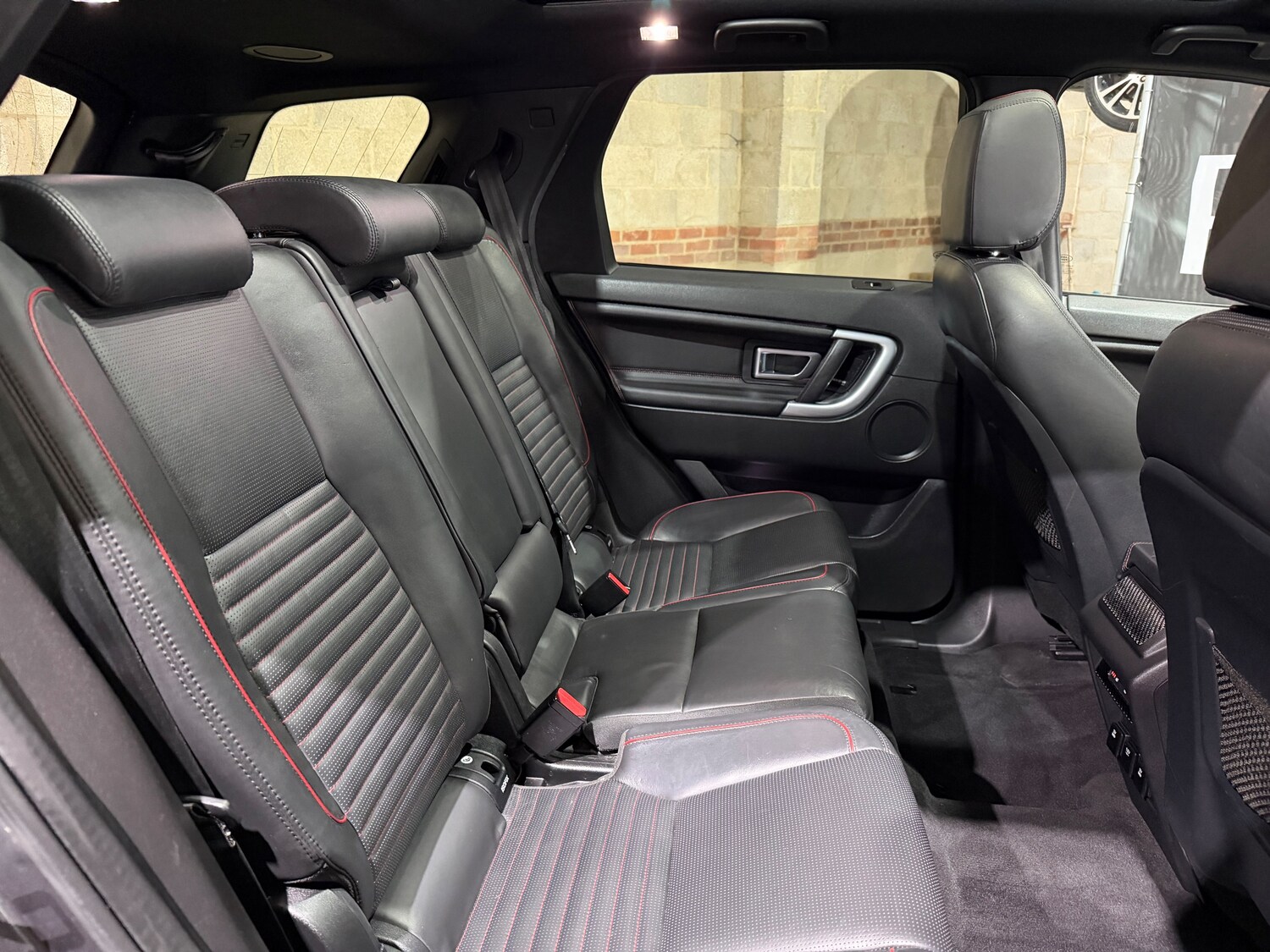 Used Land Rover Discovery Sport 2017 for sale - 78137218: Photo 25