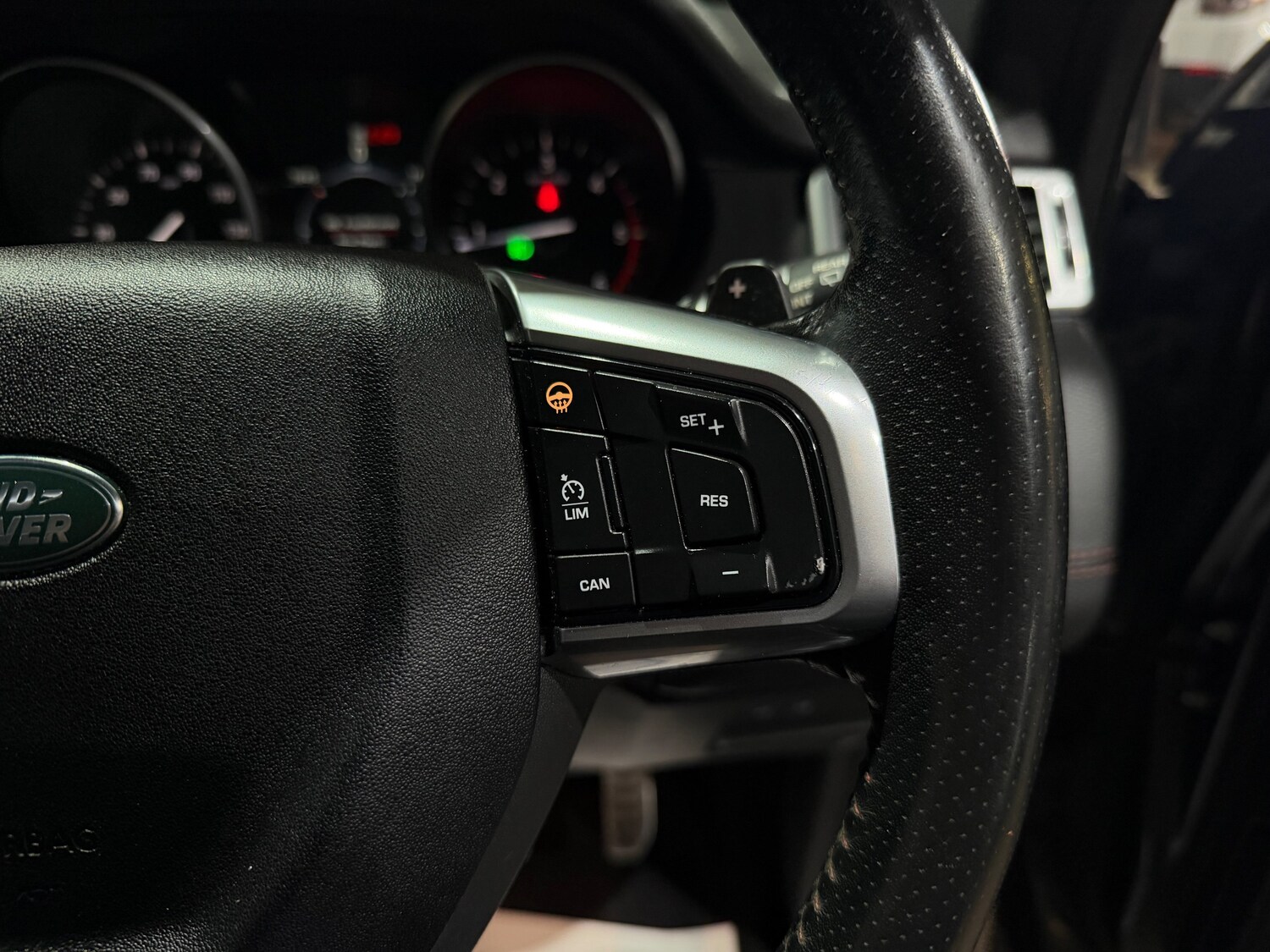 Used Land Rover Discovery Sport 2017 for sale - 78137218: Photo 39