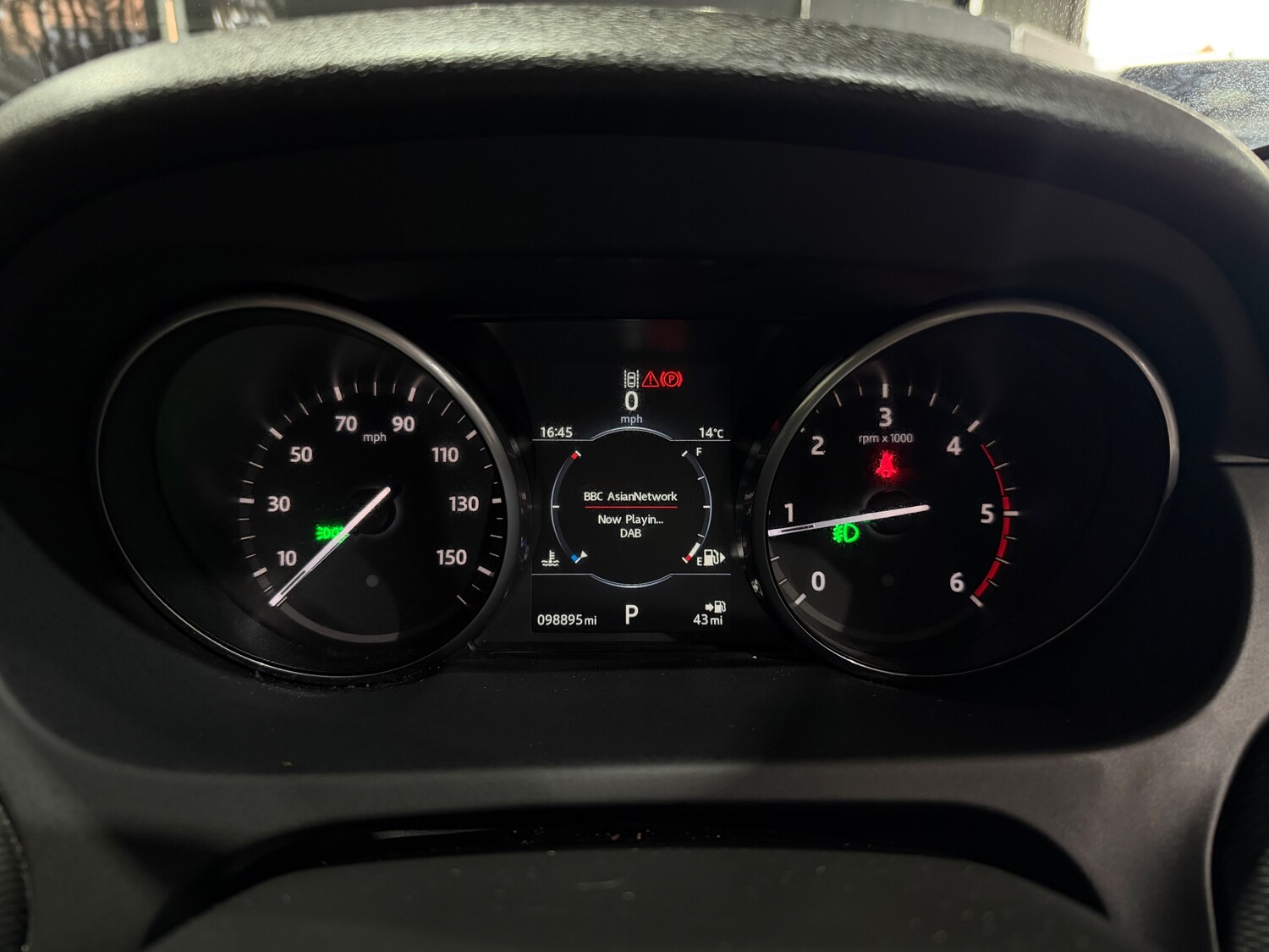 Used Land Rover Discovery Sport 2017 for sale - 78137218: Photo 40