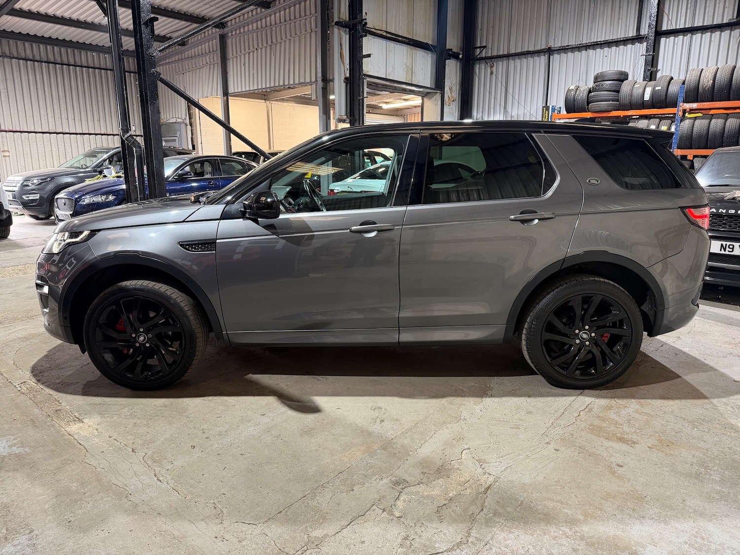 Used Land Rover Discovery Sport 2017 for sale - 78137218: Photo 5