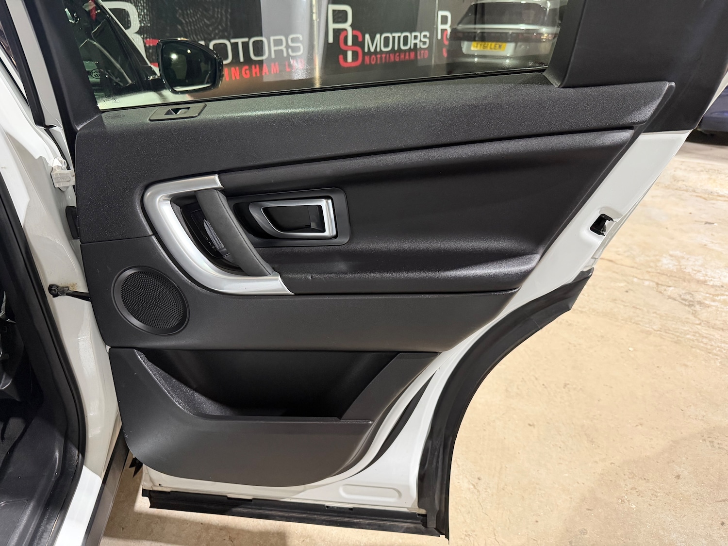 Used Land Rover Discovery Sport 2018 for sale - 77931772: Photo 22