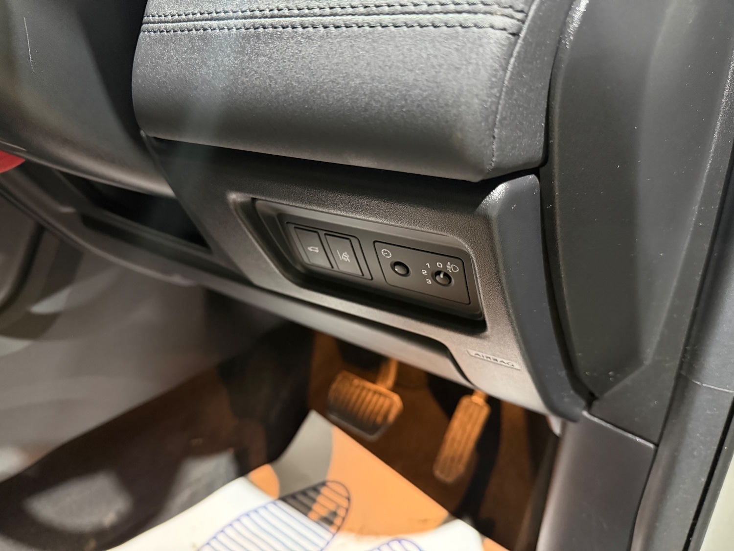 Used Land Rover Discovery Sport 2018 for sale - 77931772: Photo 29