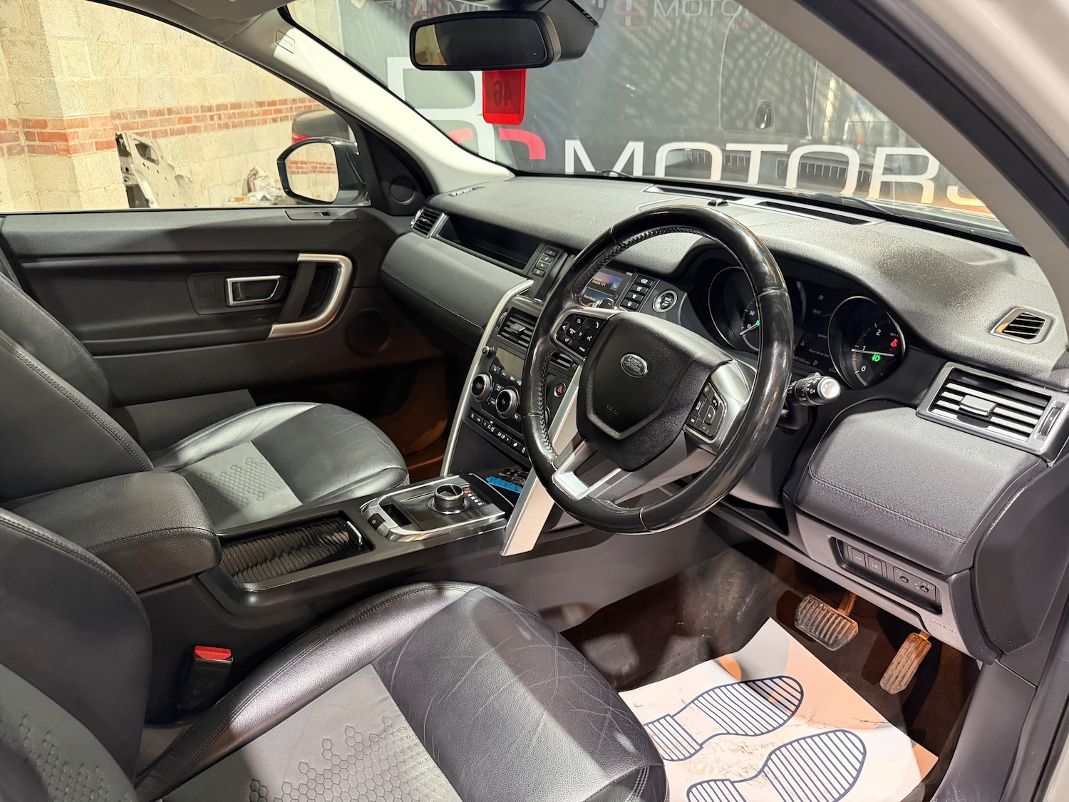 Used Land Rover Discovery Sport 2018 for sale - 77931772: Photo 30