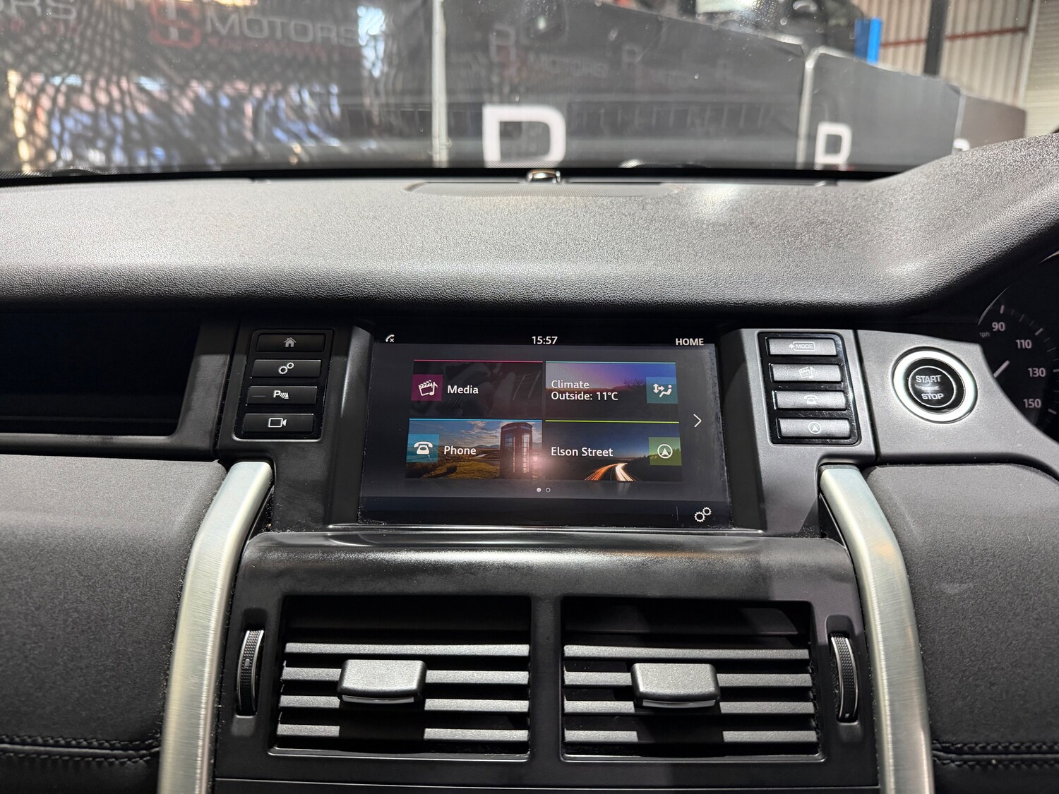 Used Land Rover Discovery Sport 2018 for sale - 77931772: Photo 41