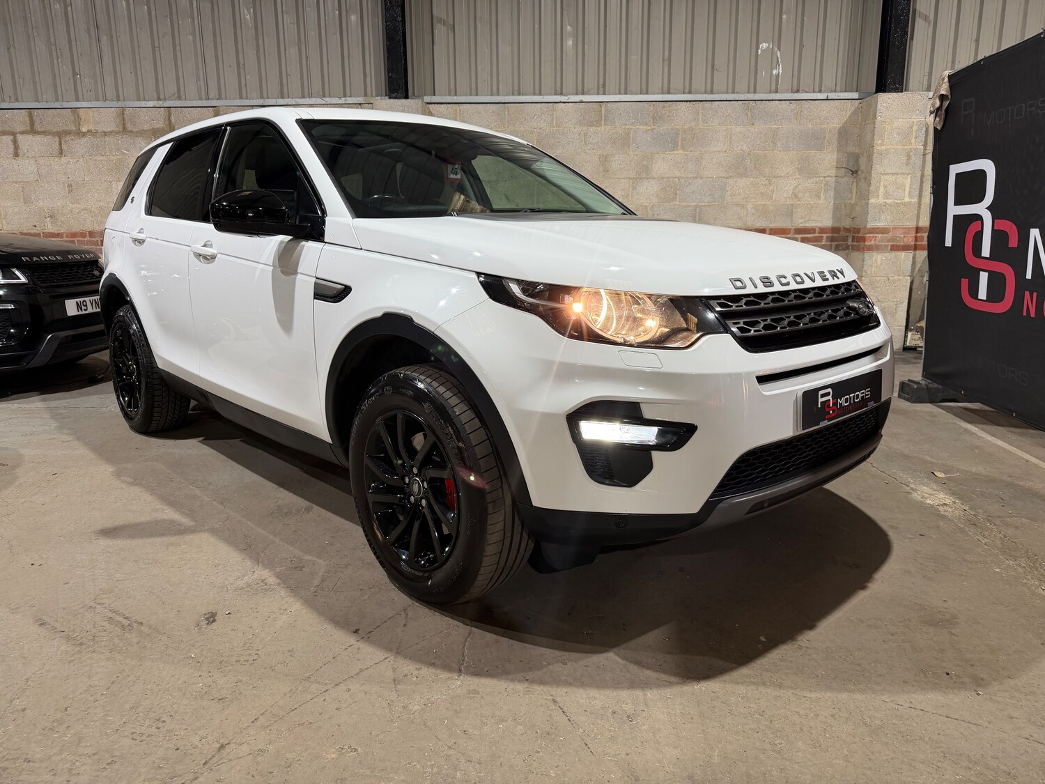 Used Land Rover Discovery Sport 2018 for sale - 77931772: Photo 50