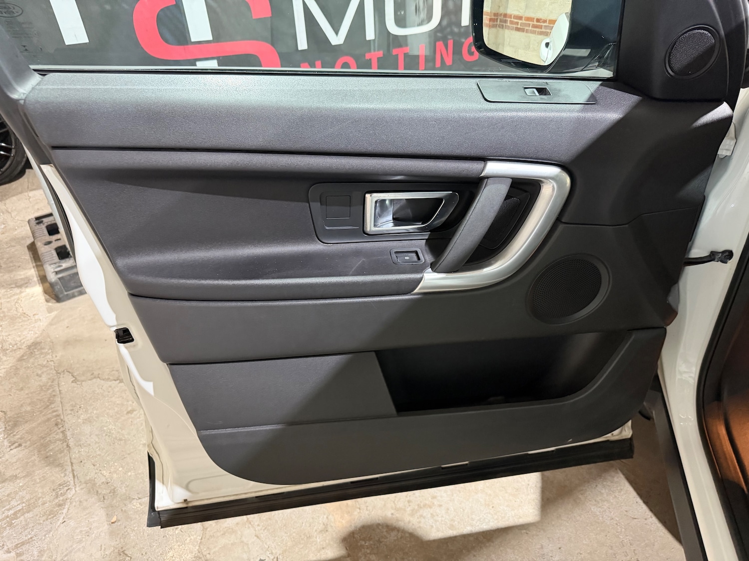 Used Land Rover Discovery Sport 2018 for sale - 77931772: Photo 6