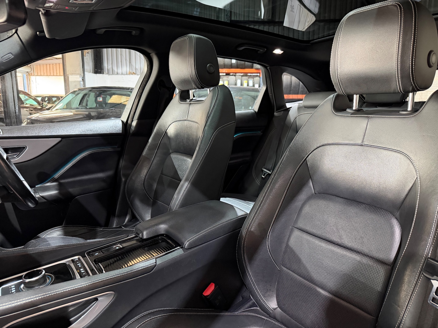 Used Jaguar F-Pace 2017 for sale - 78159171: Photo 10