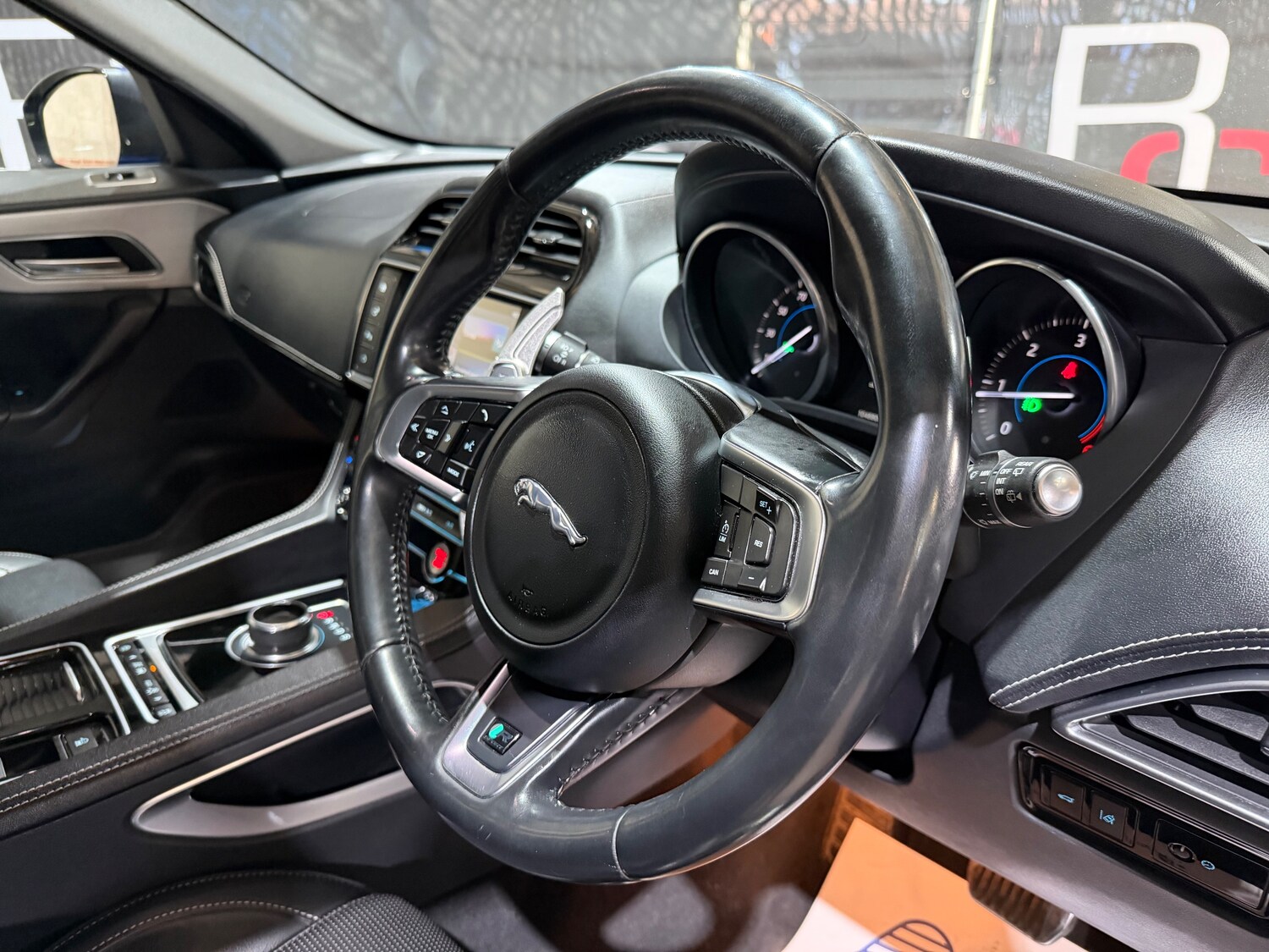 Used Jaguar F-Pace 2017 for sale - 78159171: Photo 25