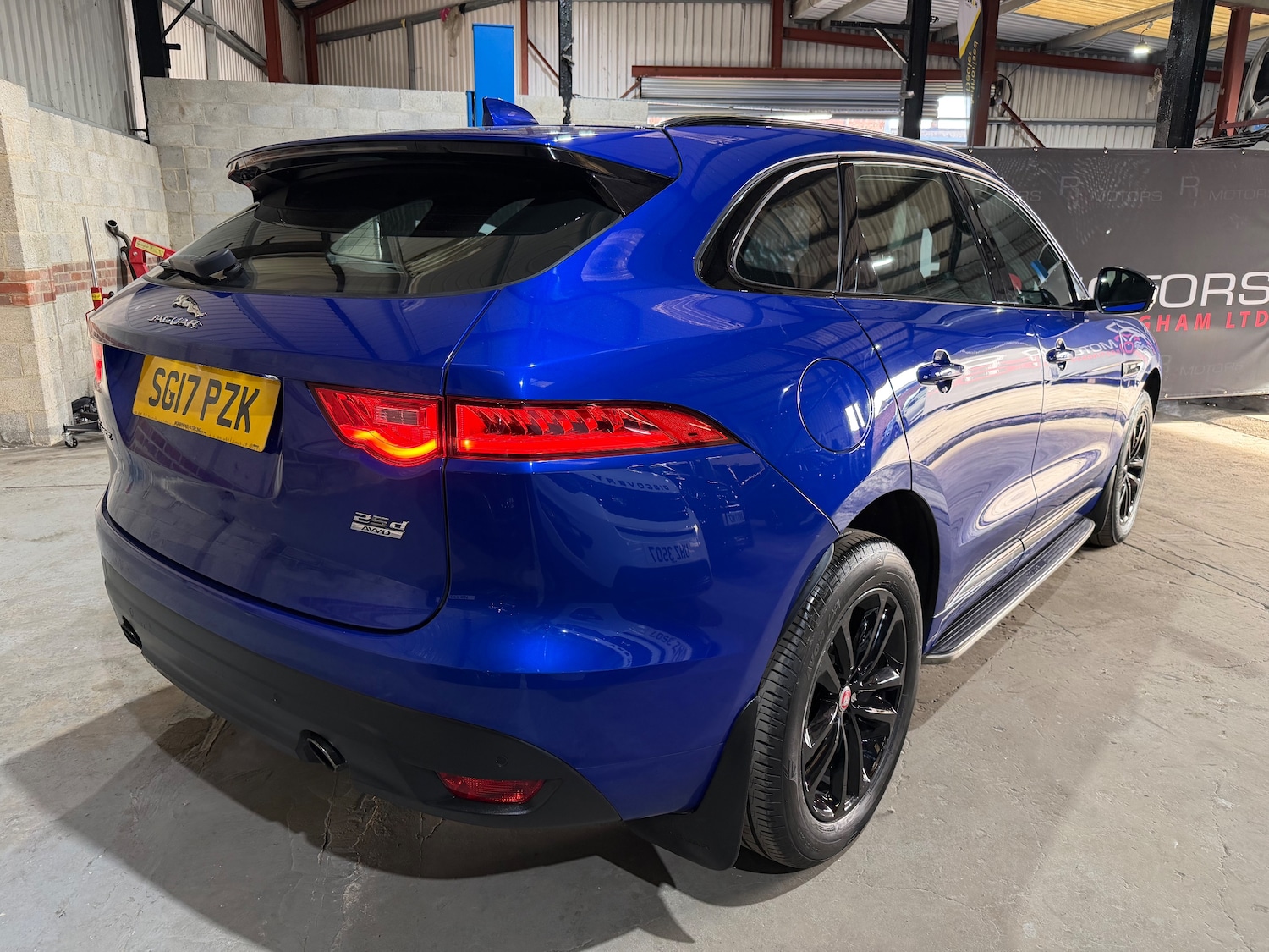 Used Jaguar F-Pace 2017 for sale - 78159171: Photo 3