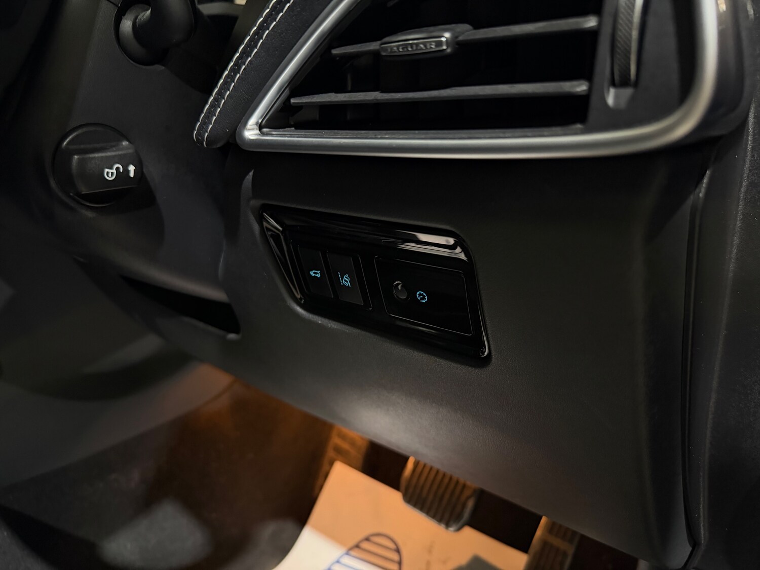 Used Jaguar F-Pace 2017 for sale - 78159171: Photo 30