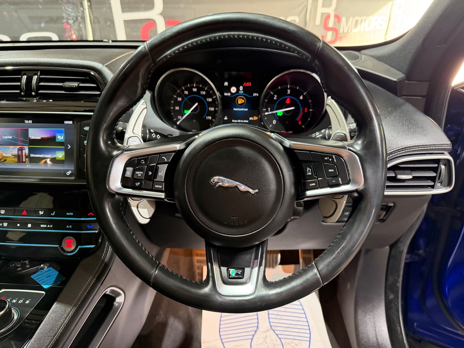 Used Jaguar F-Pace 2017 for sale - 78159171: Photo 31