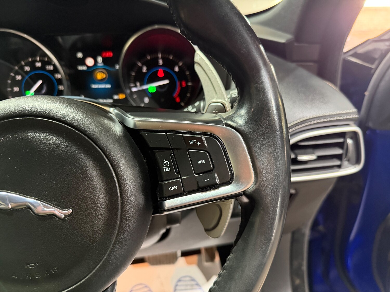 Used Jaguar F-Pace 2017 for sale - 78159171: Photo 33