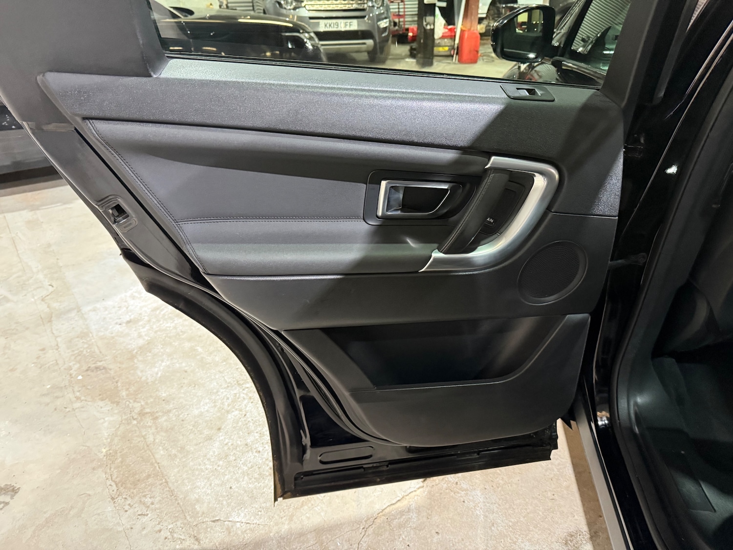 Used Land Rover Discovery Sport 2019 for sale - 77084139: Photo 14