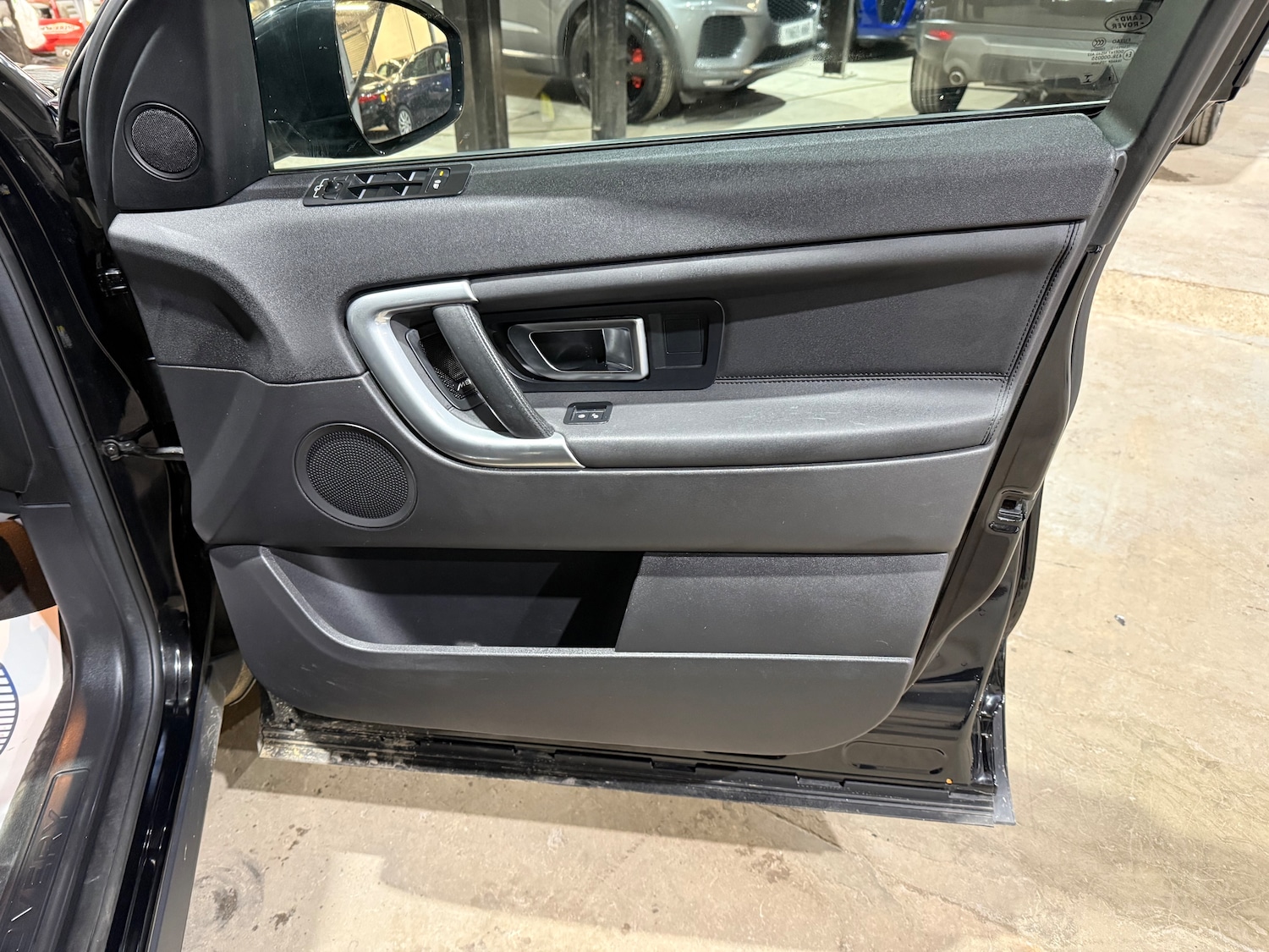 Used Land Rover Discovery Sport 2019 for sale - 77084139: Photo 25