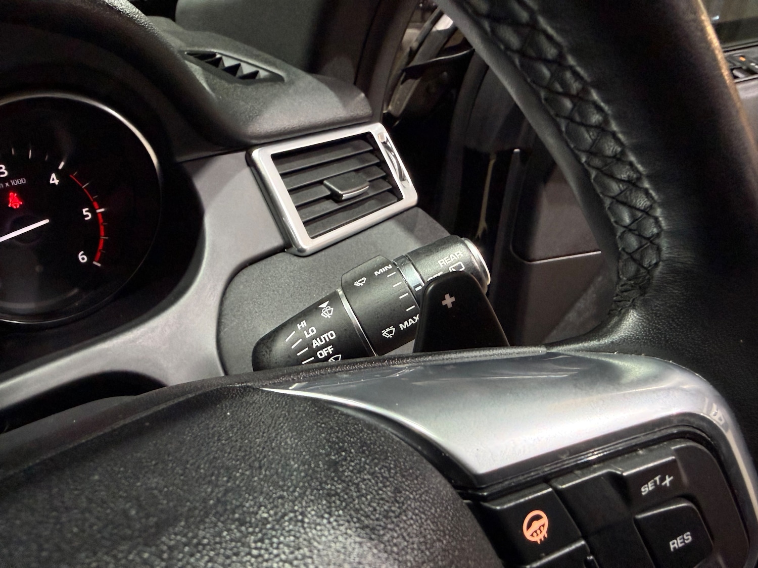 Used Land Rover Discovery Sport 2019 for sale - 77084139: Photo 36