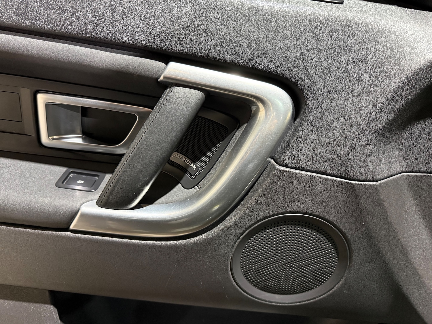 Used Land Rover Discovery Sport 2019 for sale - 77084139: Photo 9