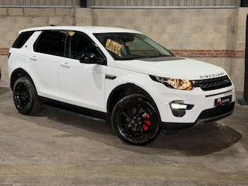 Used Land Rover Discovery Sport 2017 for sale - 78932132: Photo