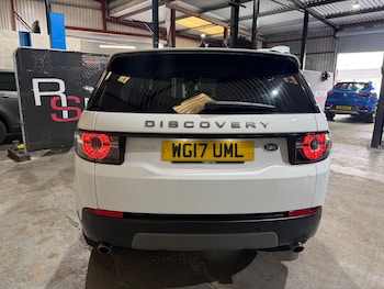 Used Land Rover Discovery Sport 2017 for sale - 78932132: Photo
