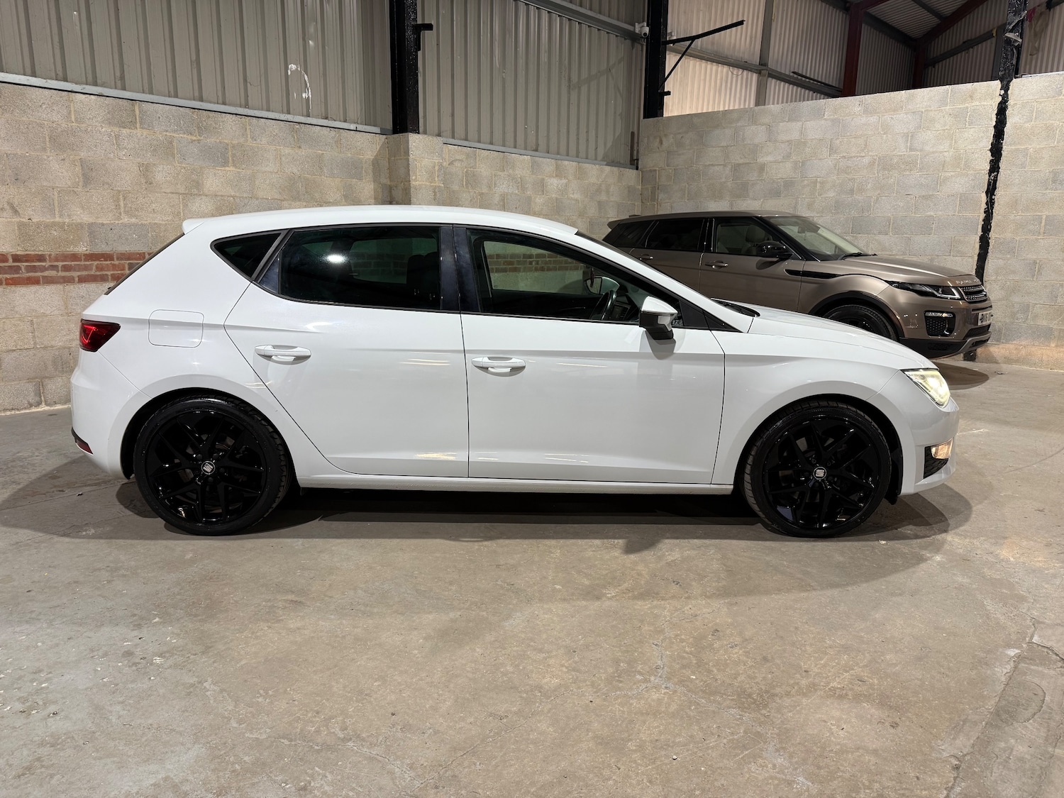 Used SEAT Leon 2016 for sale - 76391915: Photo 2