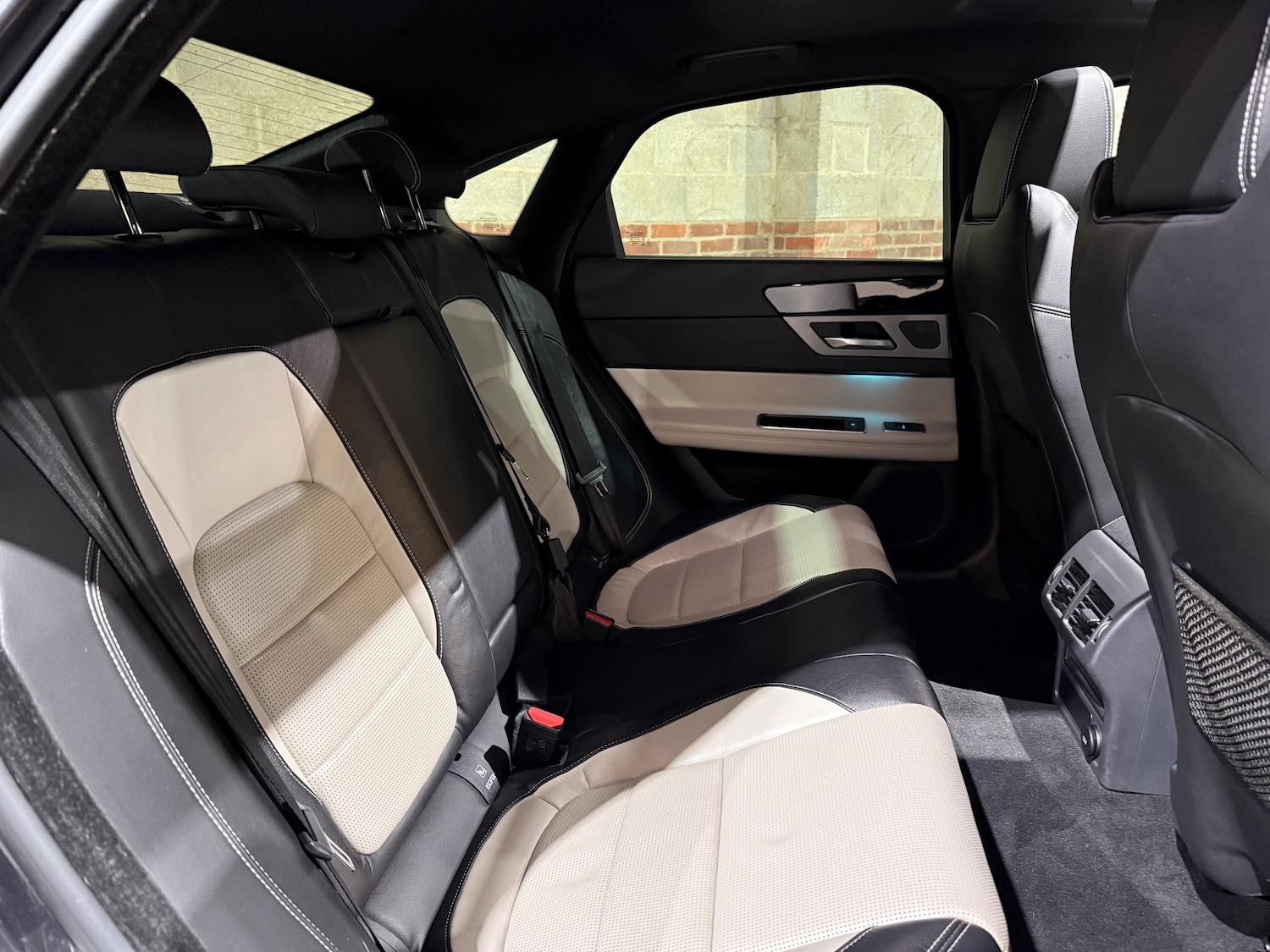 Used Jaguar XF 2017 for sale - 76445602: Photo 22