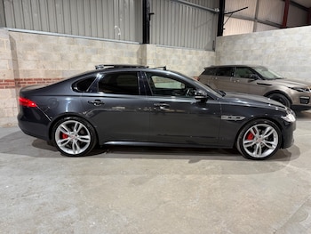 Used Jaguar XF 2017 for sale - 76445602: Photo