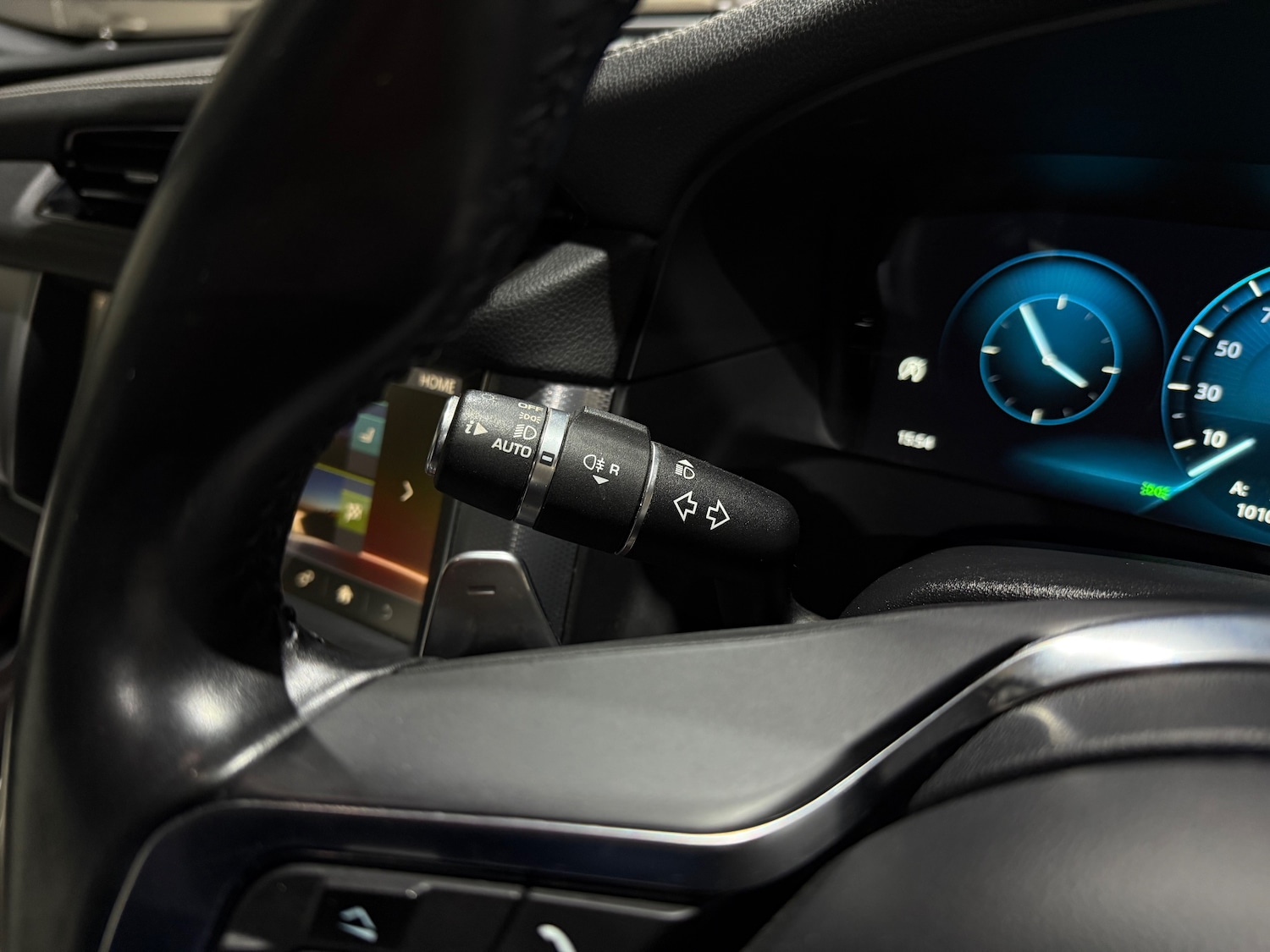 Used Jaguar XF 2017 for sale - 76445602: Photo 35