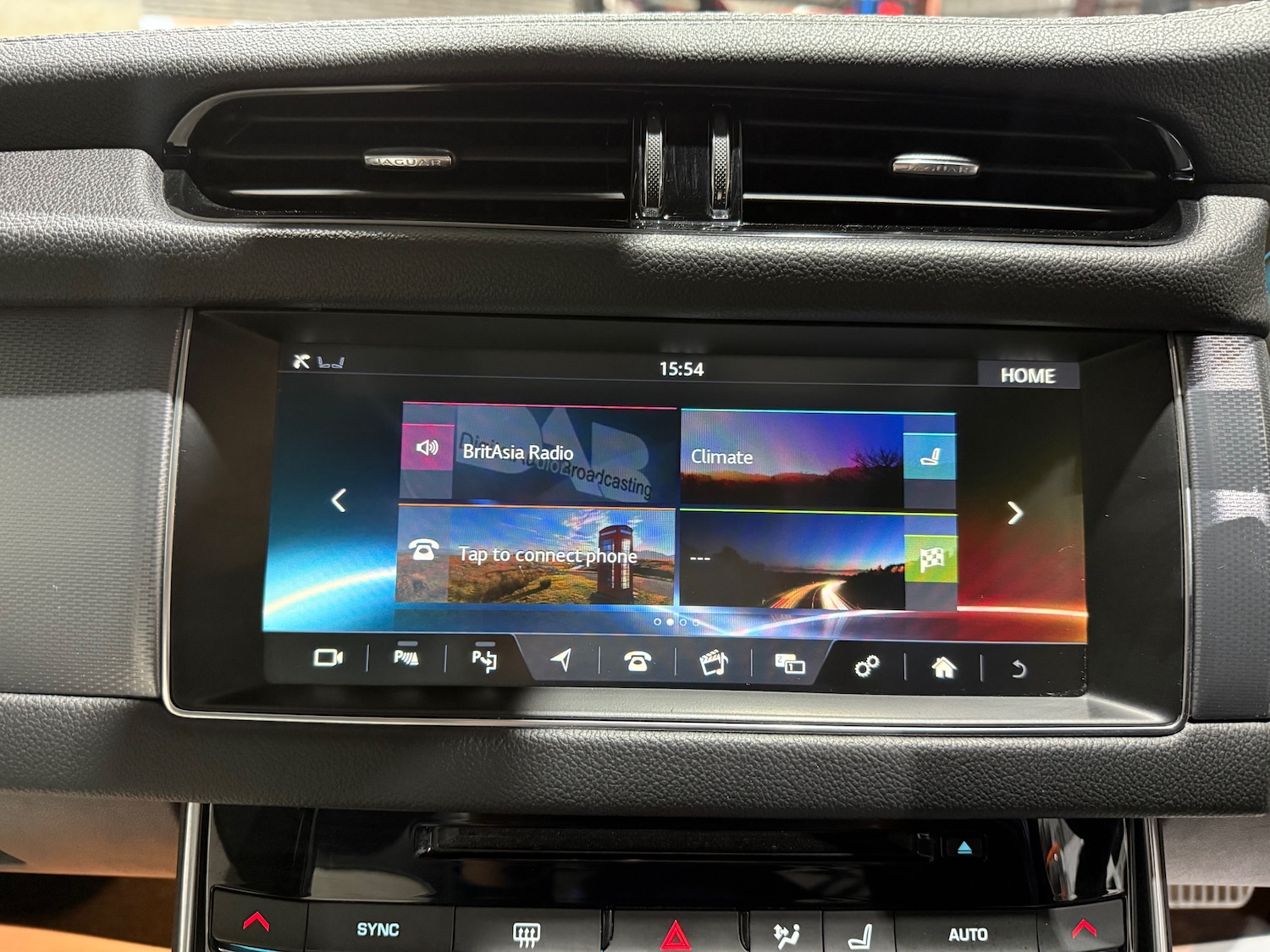 Used Jaguar XF 2017 for sale - 76445602: Photo 37