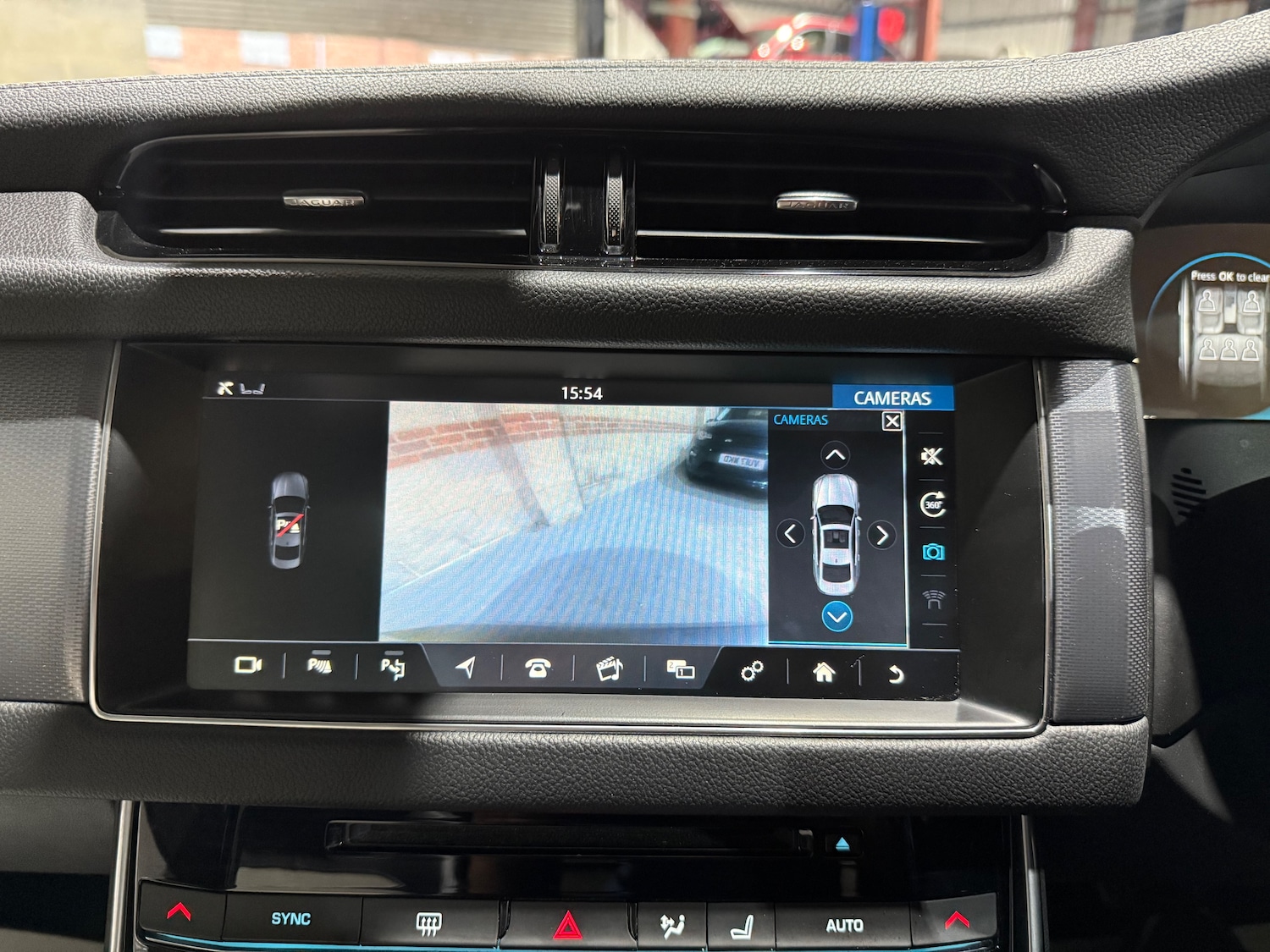 Used Jaguar XF 2017 for sale - 76445602: Photo 39