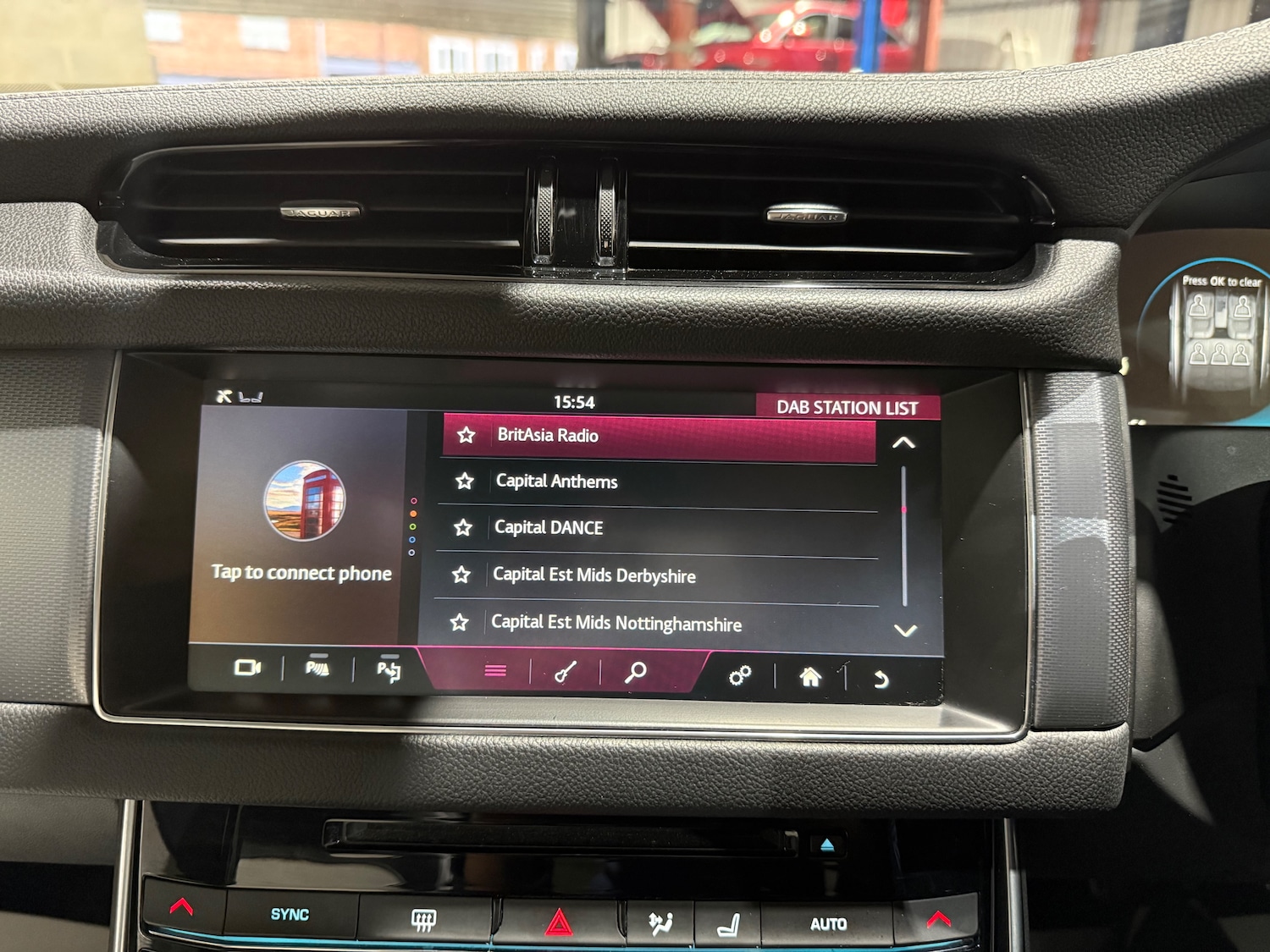 Used Jaguar XF 2017 for sale - 76445602: Photo 41