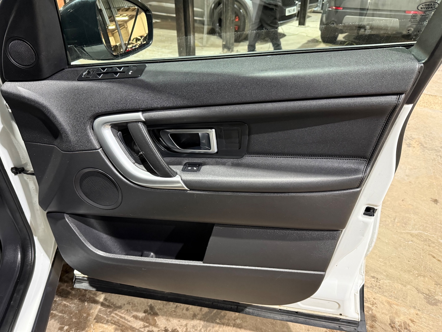 Used Land Rover Discovery Sport 2018 for sale - 77259072: Photo 26