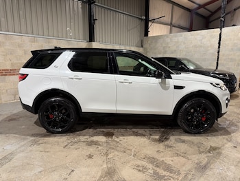 Used Land Rover Discovery Sport 2018 for sale - 77259072: Photo