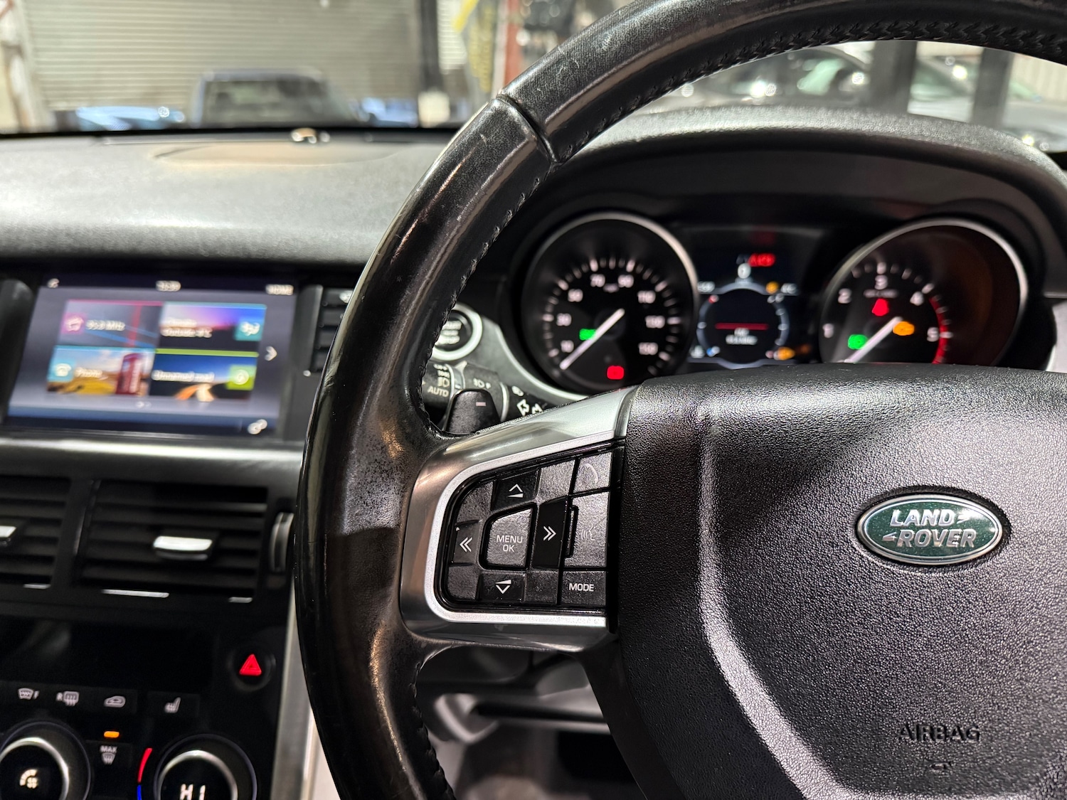 Used Land Rover Discovery Sport 2018 for sale - 77259072: Photo 35