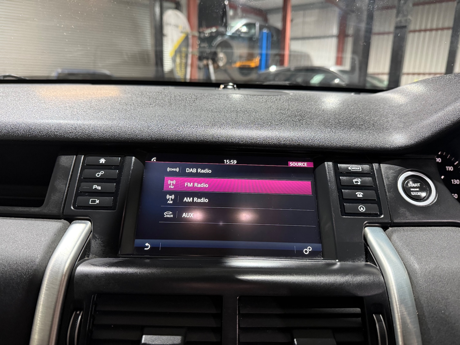 Used Land Rover Discovery Sport 2018 for sale - 77259072: Photo 43